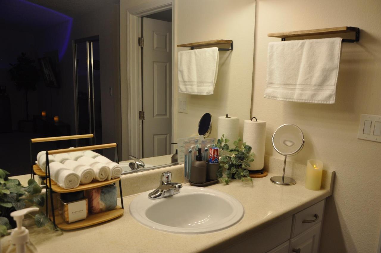 Private & Bathroom In Shared Oceanfront Home, Marina Del Rey Alloggio in famiglia *